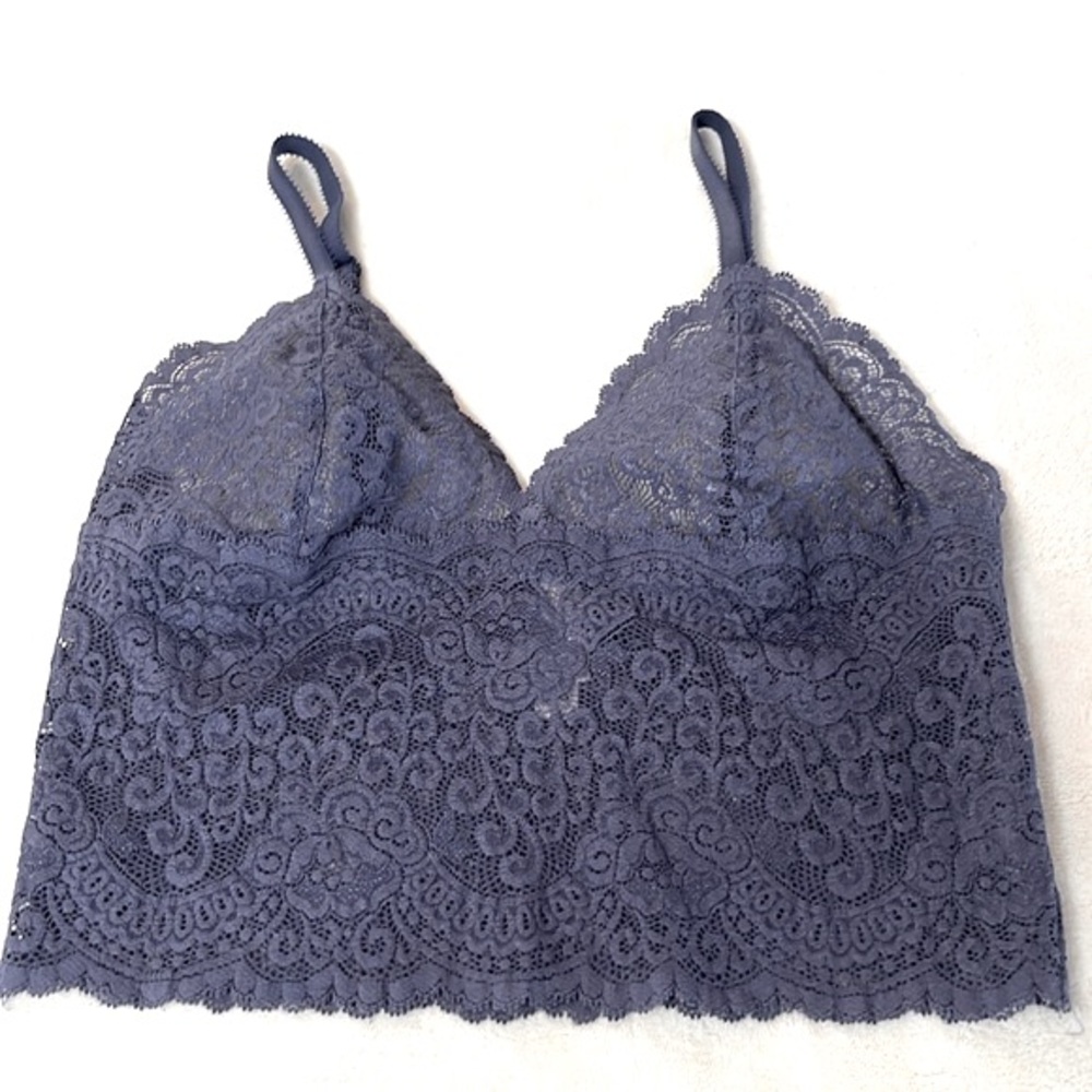 Victoria’s Secret Wireless Lace Floral Print Bralette Size M